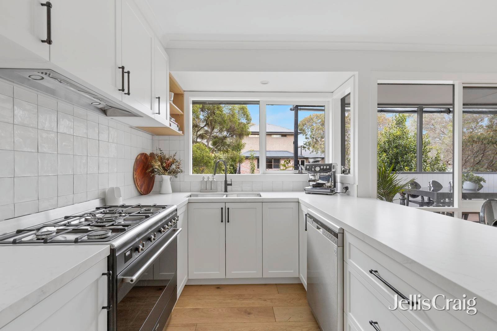 2/50 Luck Street, Eltham image 7