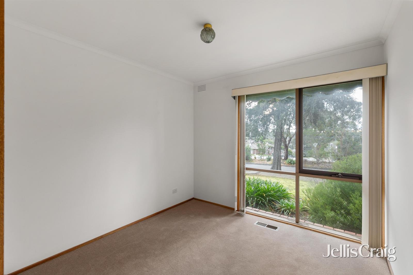 250 St Helena Road, Greensborough image 11