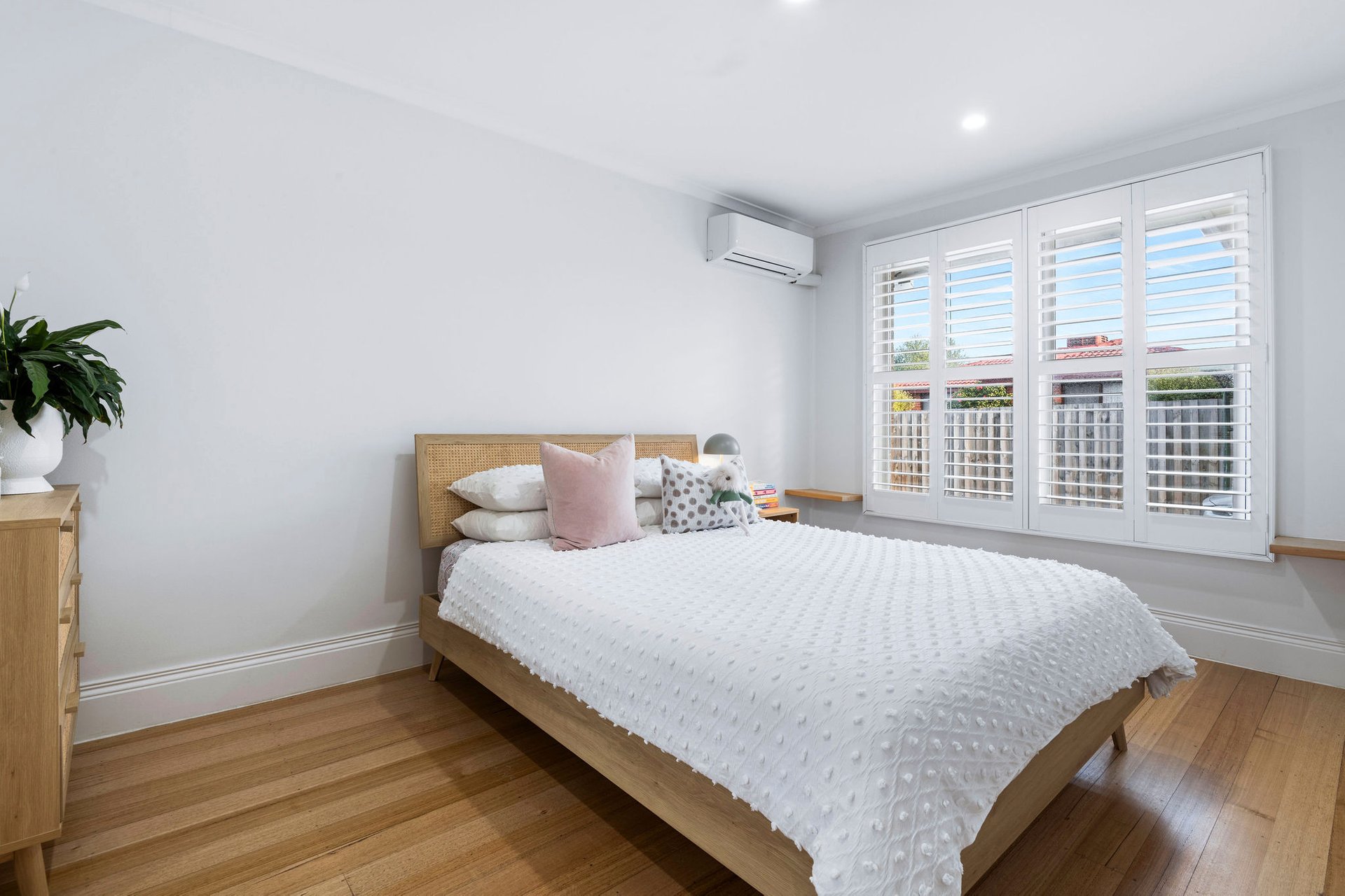 Property Gallery Thumbnail 4