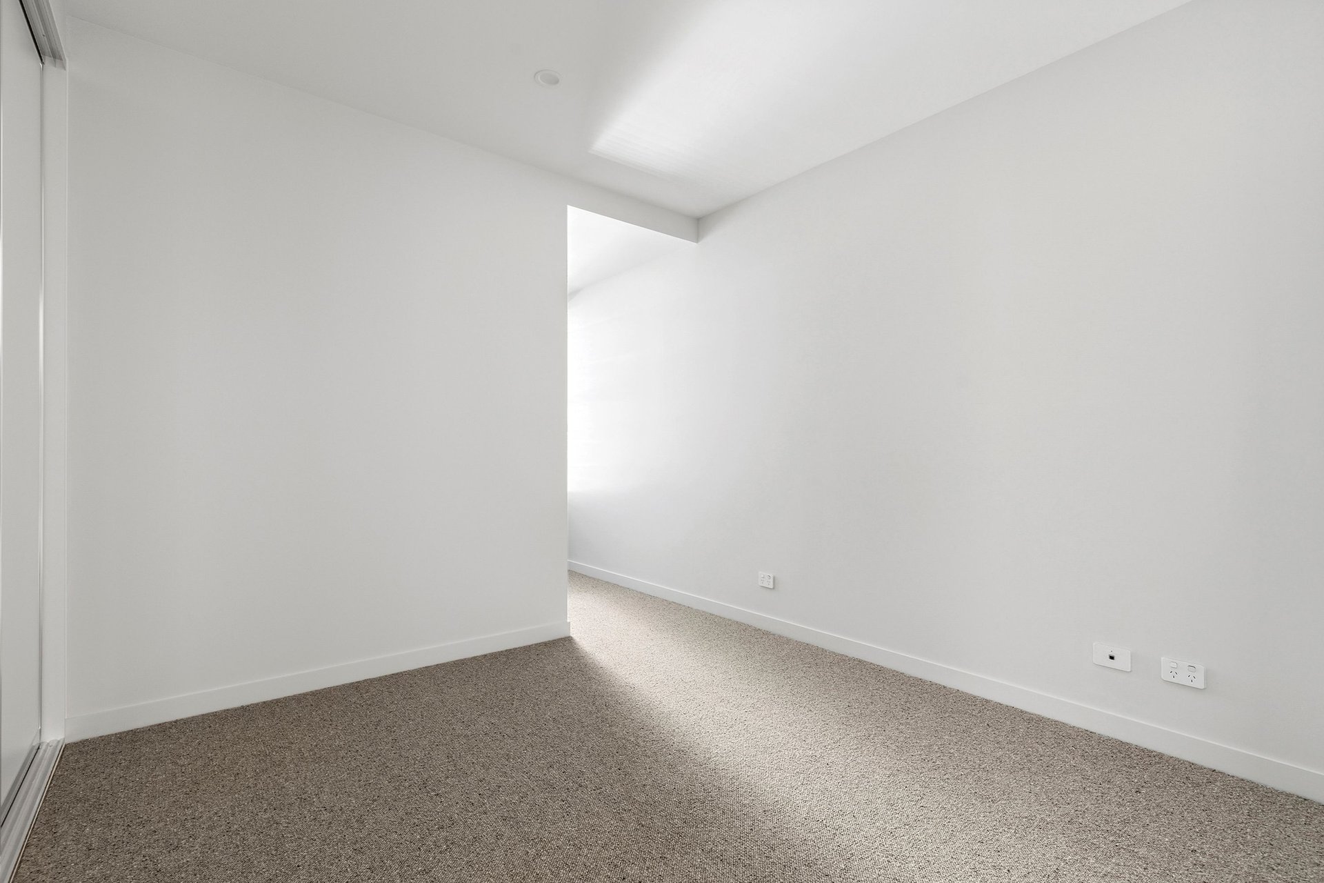 2501/104 Colac Road, Highton image 4