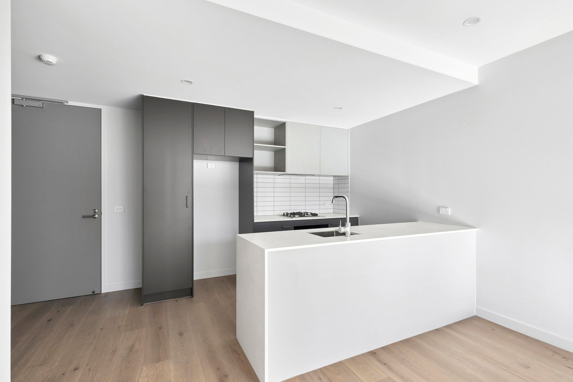 2501/104 Colac Road, Highton image 3