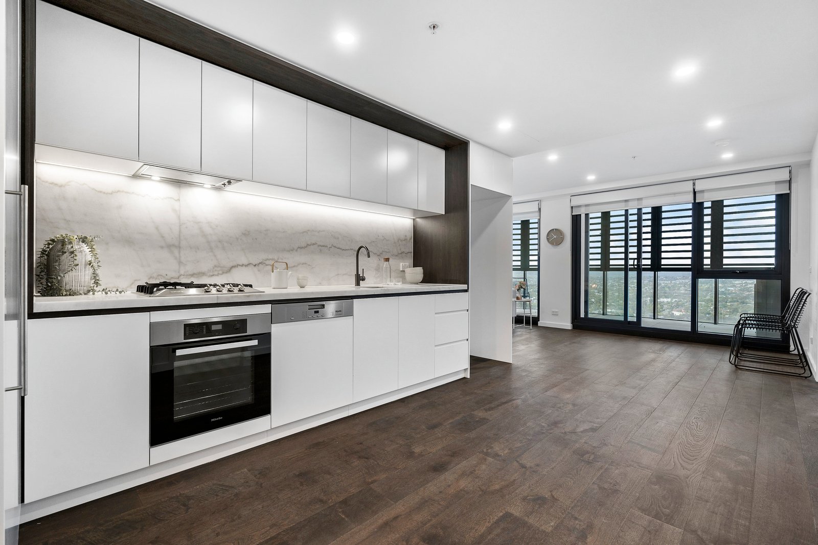 Property Gallery Thumbnail 2