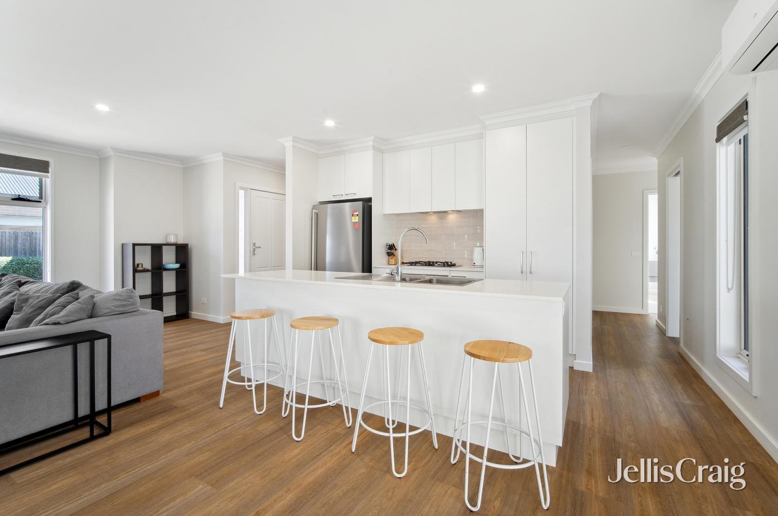 2/504 Bell Street, Redan image 4