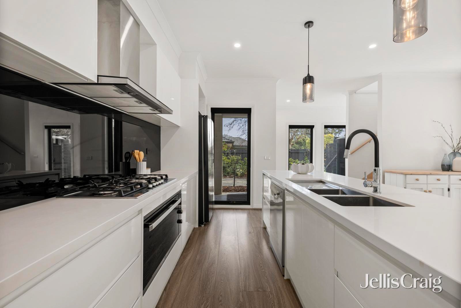 2/505 Mt Dandenong Road, Kilsyth image 4