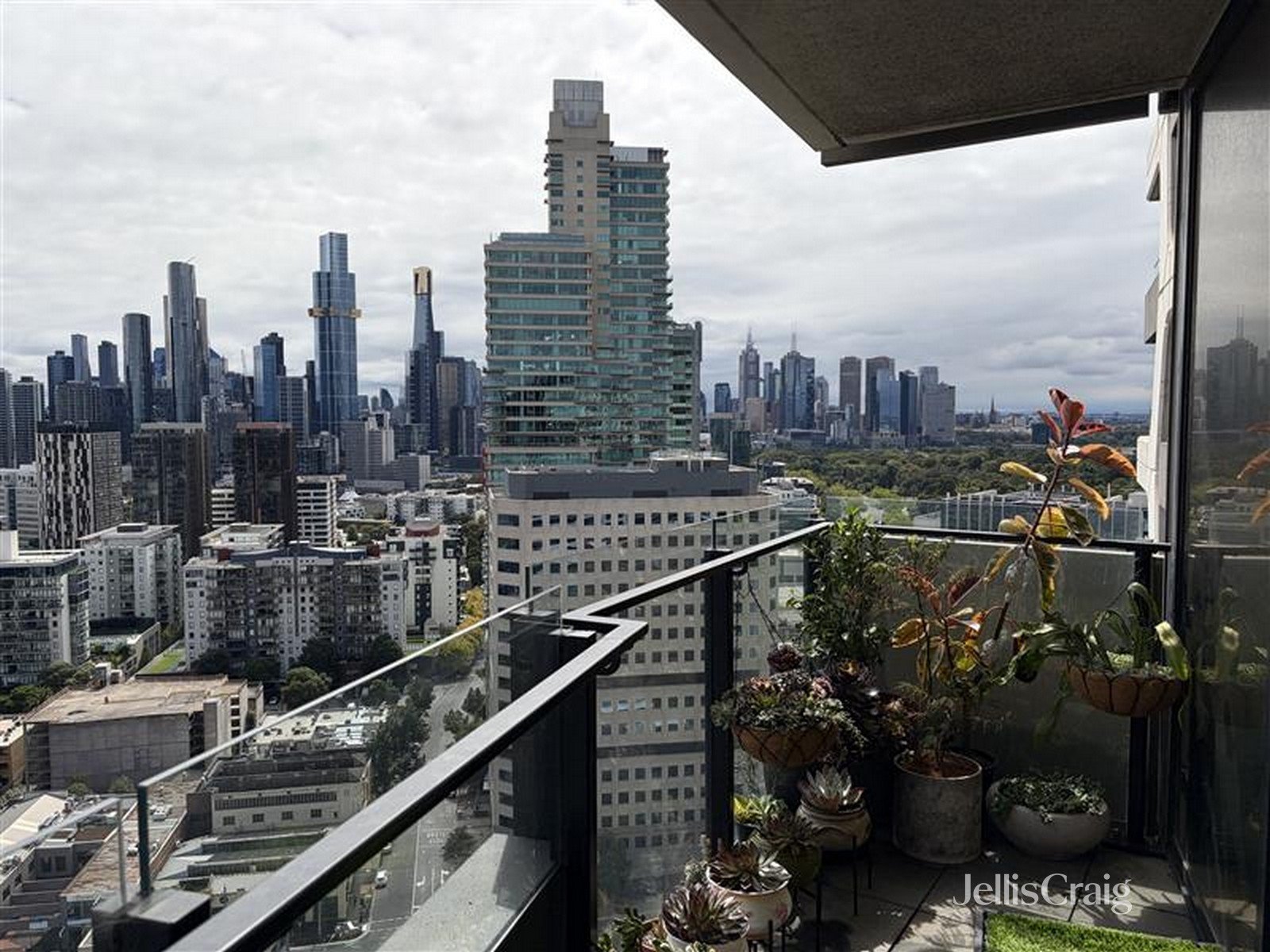 2505/50 Albert Road, South&nbsp;Melbourne image 3