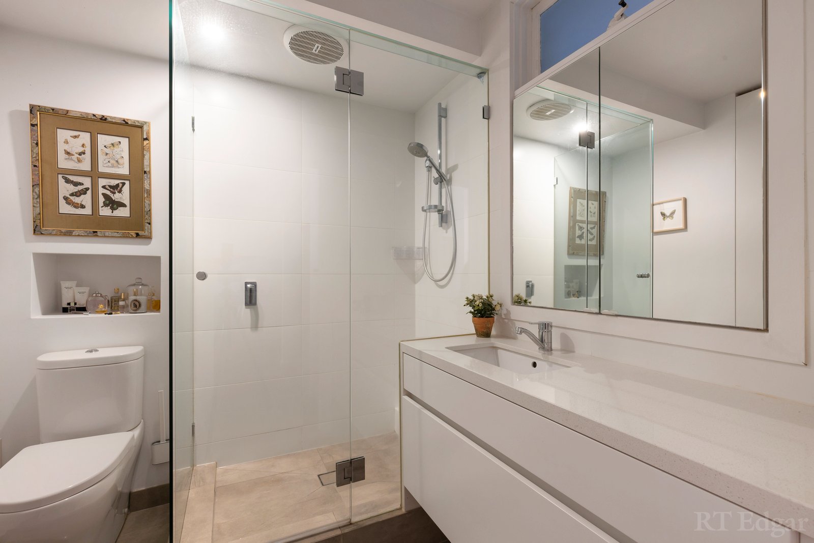 Property Gallery Thumbnail 9