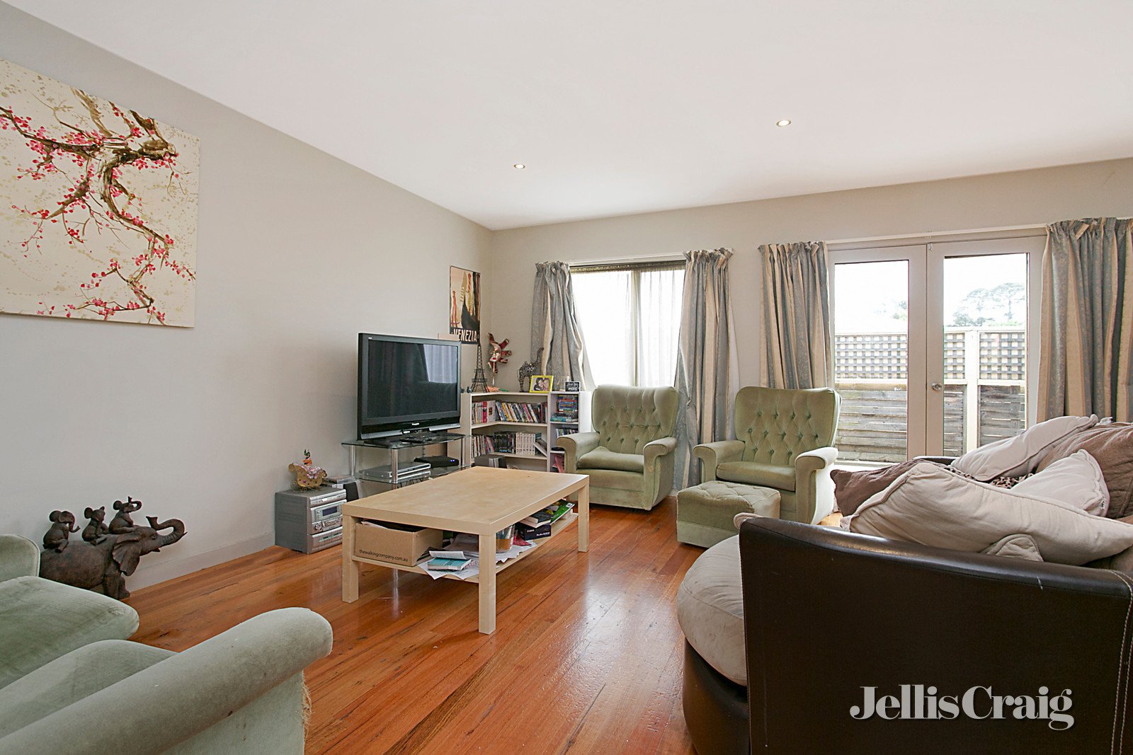 2/51 Anslow Street, Woodend image 6