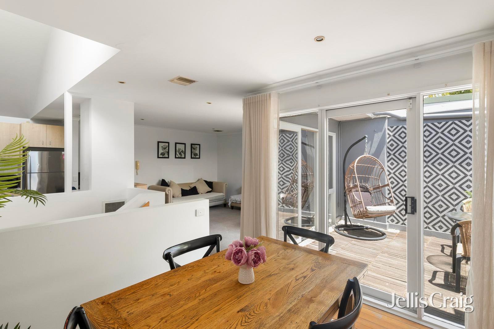 2/51 Bendigo Street, Richmond image 3