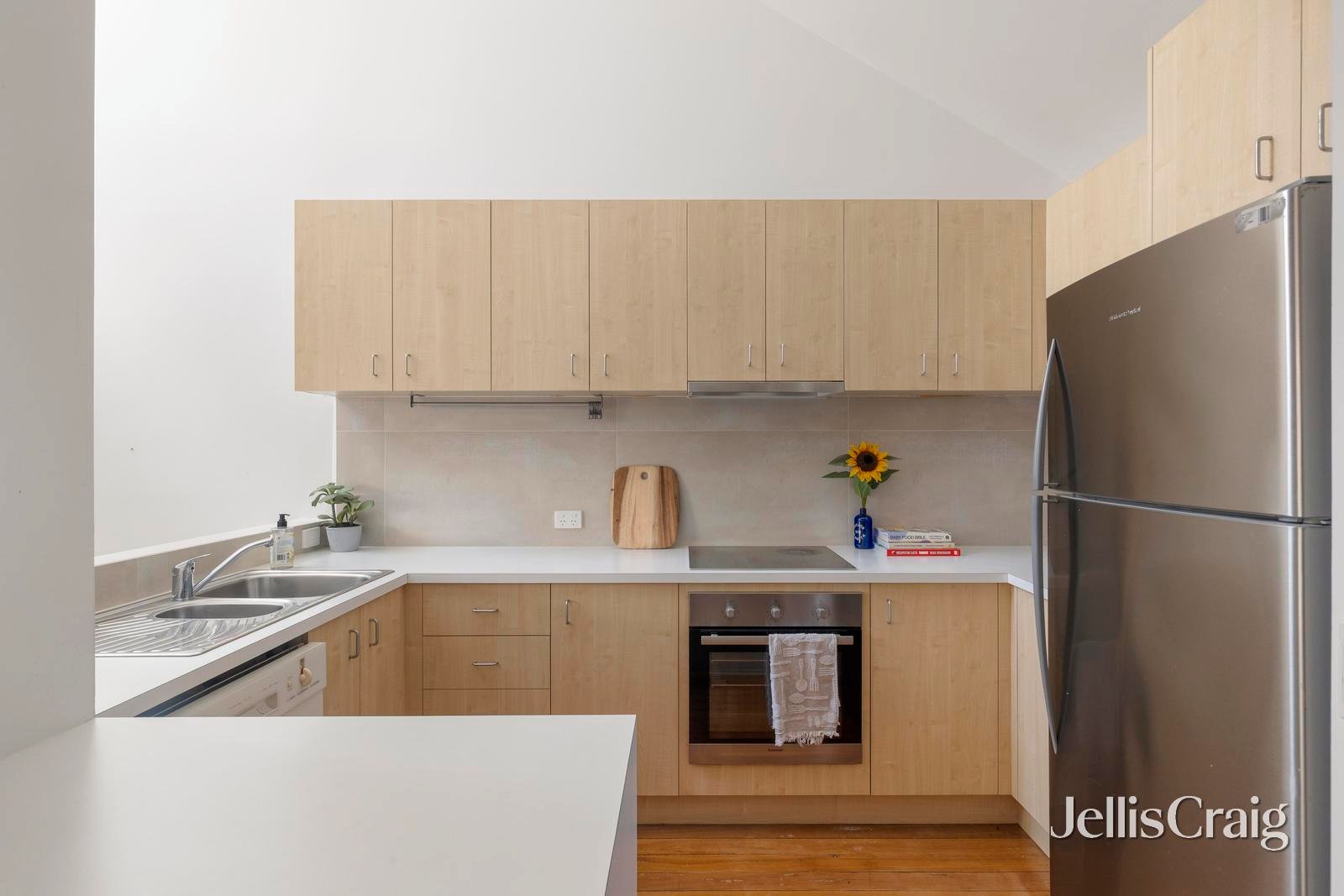 2/51 Bendigo Street, Richmond image 4