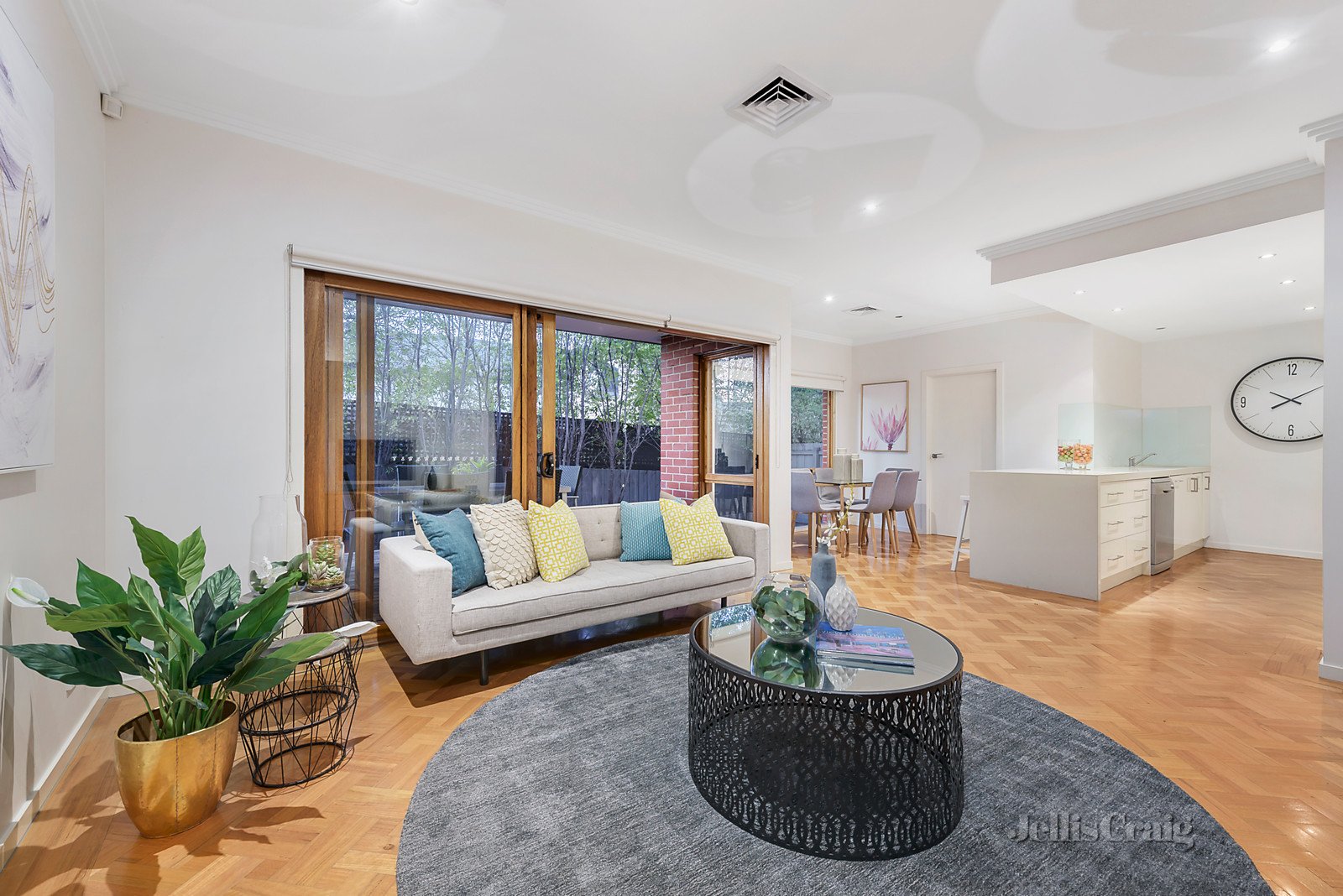 2/51 Cobden Street, Kew image 2