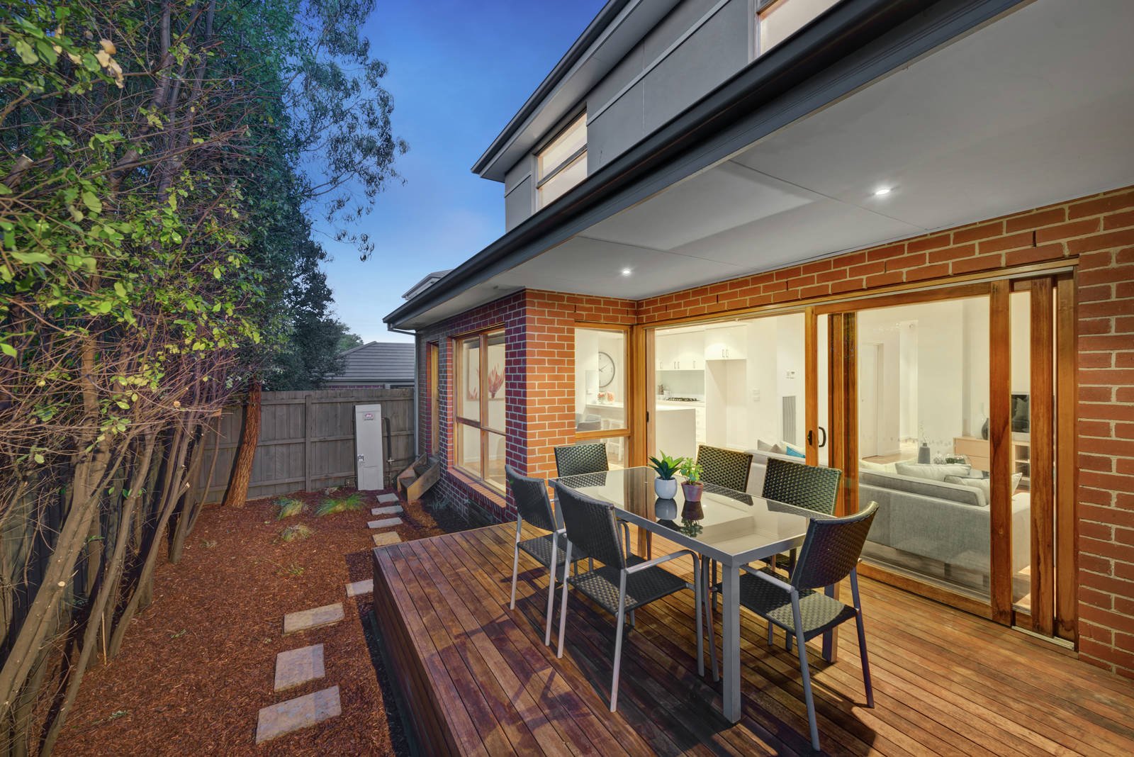 2/51 Cobden Street, Kew image 7