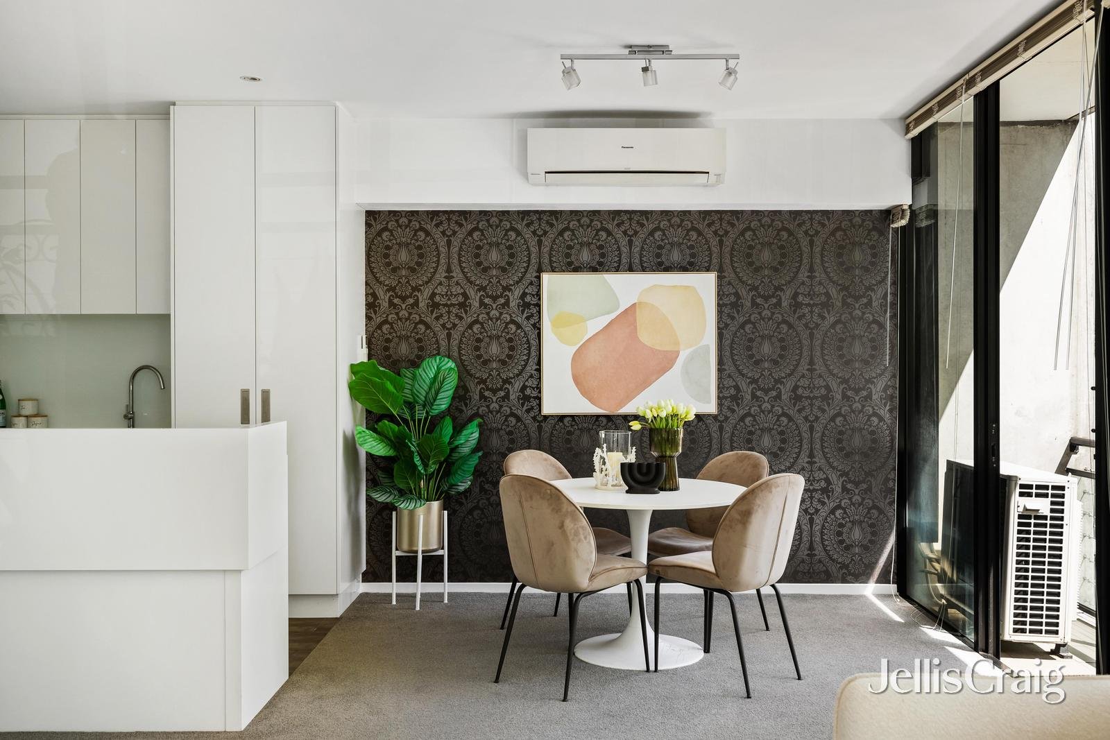 25/1 Domville Avenue, Hawthorn image 3