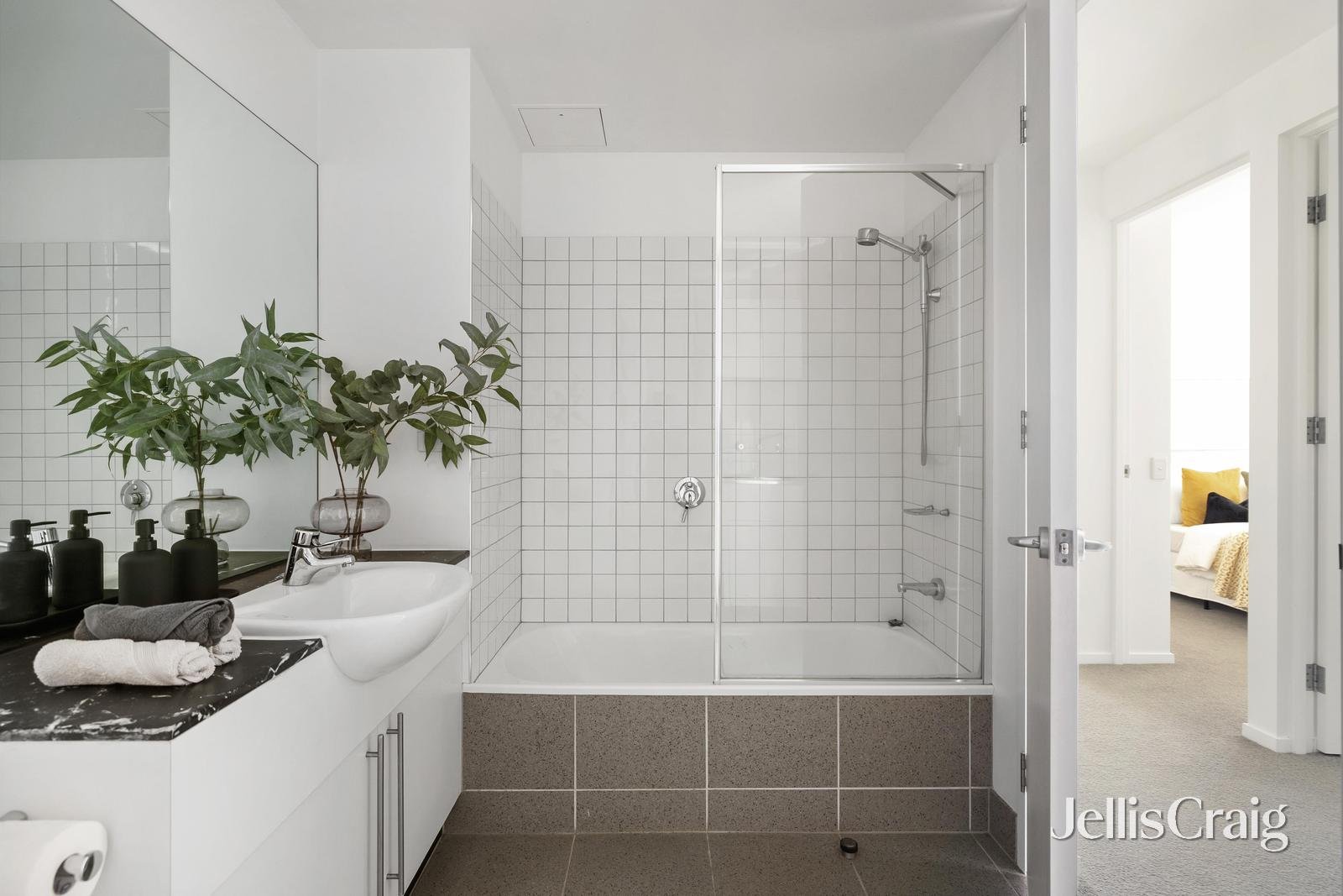25/1 Domville Avenue, Hawthorn image 5