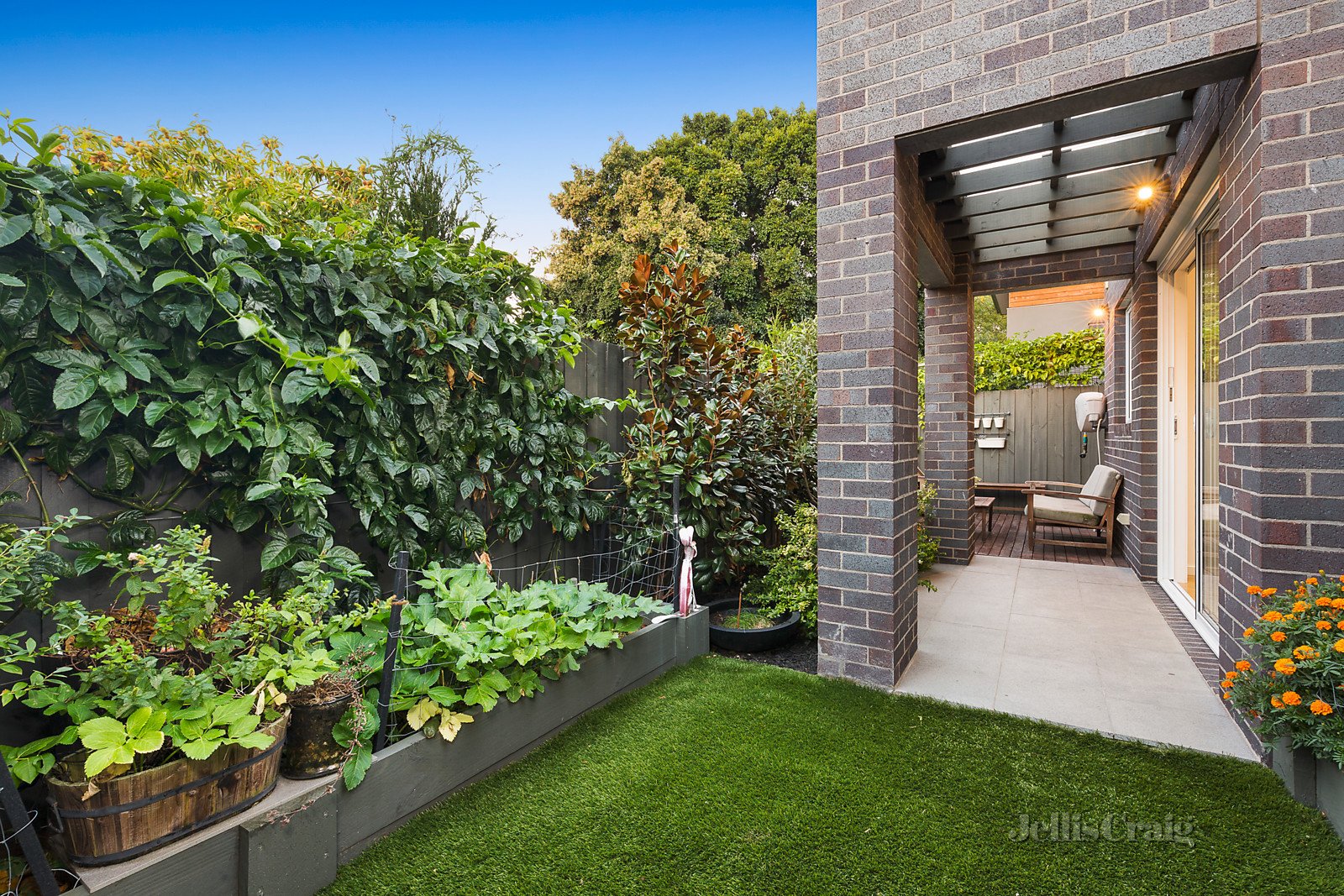 2/51 Dresden Street, Heidelberg Heights image 6