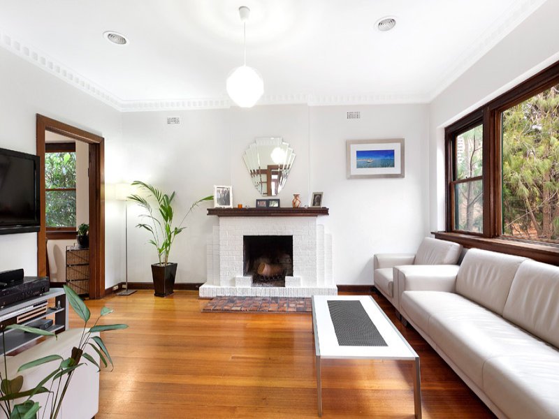 2/51 Foam Street, Elwood image 2