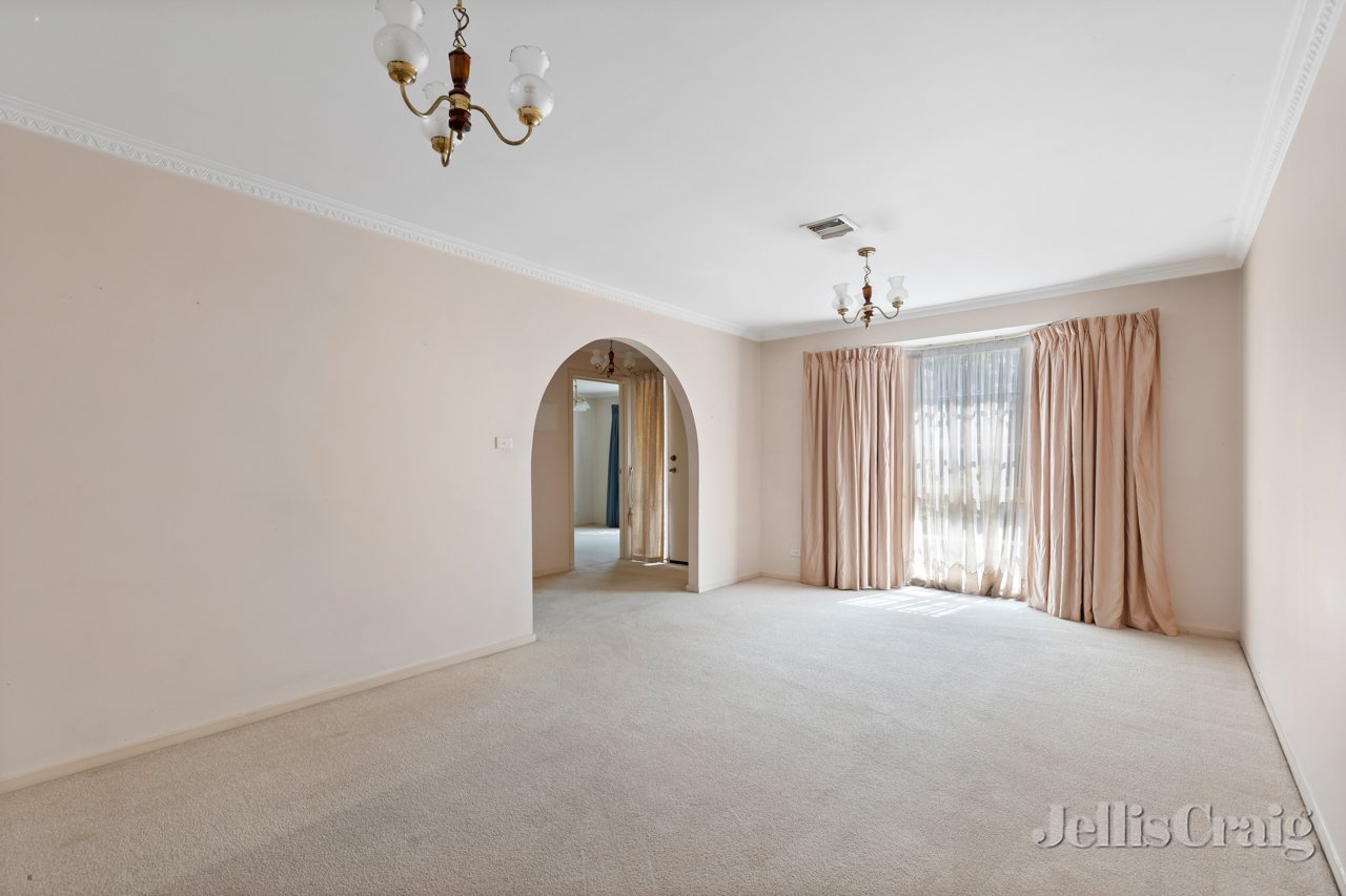 2/51 Lower Plenty Road, Rosanna image 4