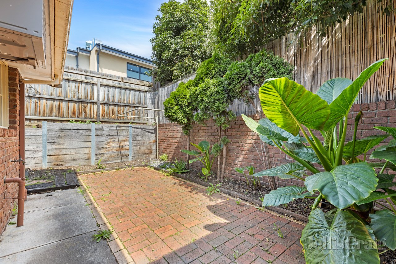 2/51 Lower Plenty Road, Rosanna image 8