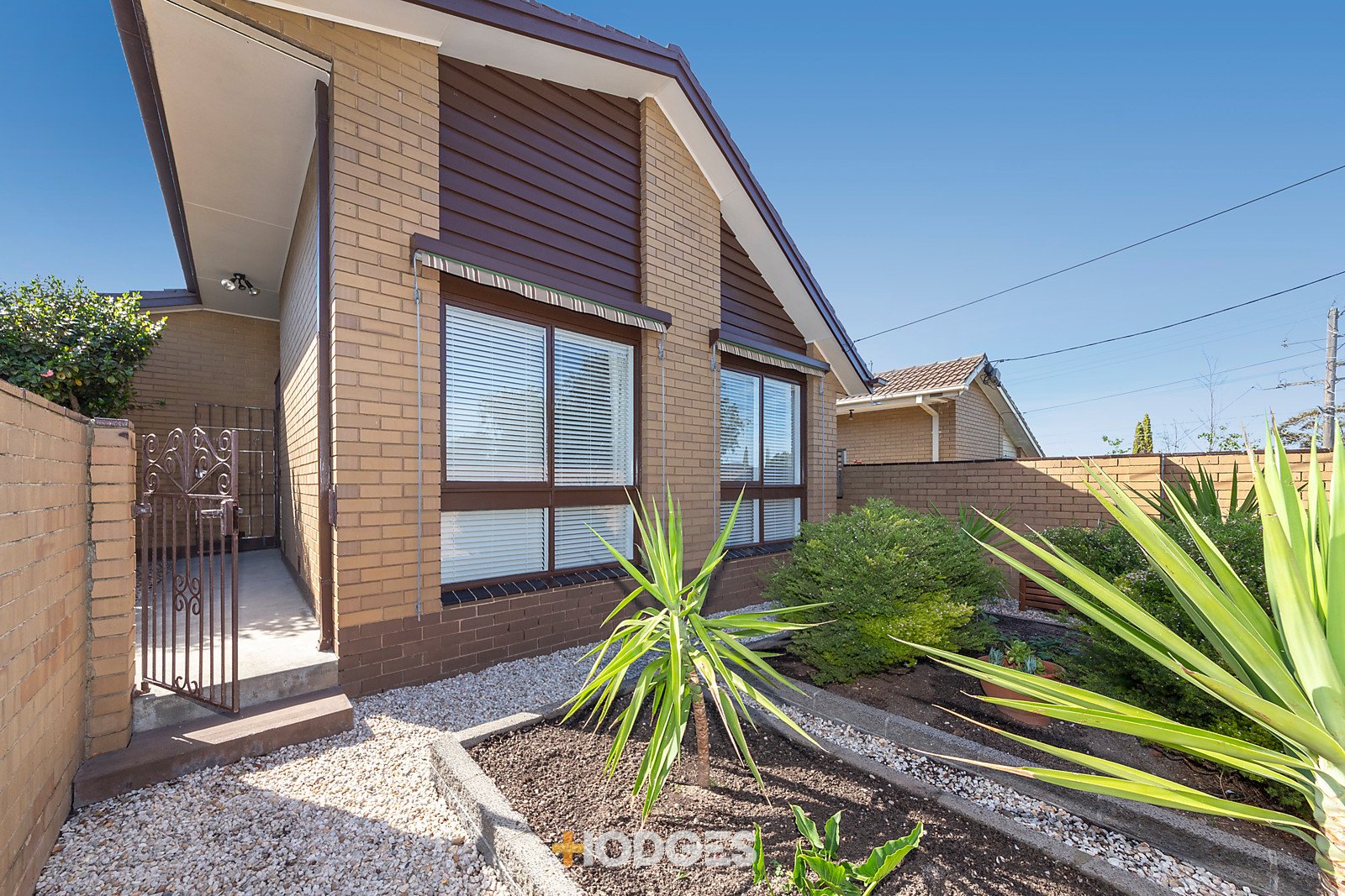 2/51 Naples Road Mentone