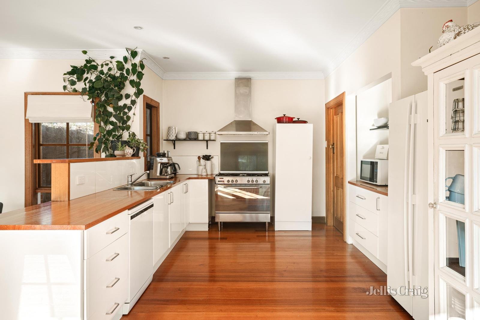 251 Nepean Highway, Parkdale image 5