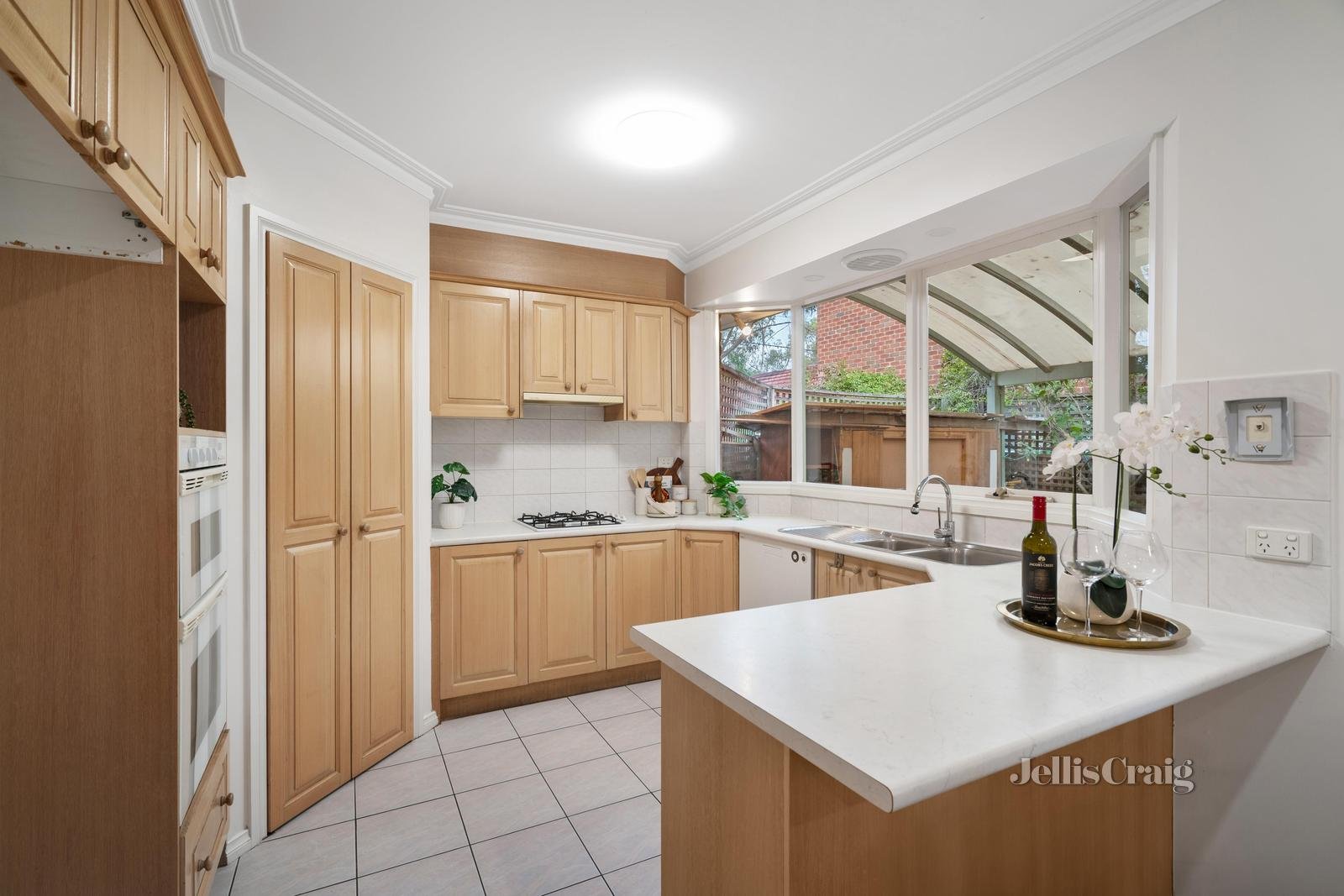 2/51 Regent Street, Mount Waverley image 6