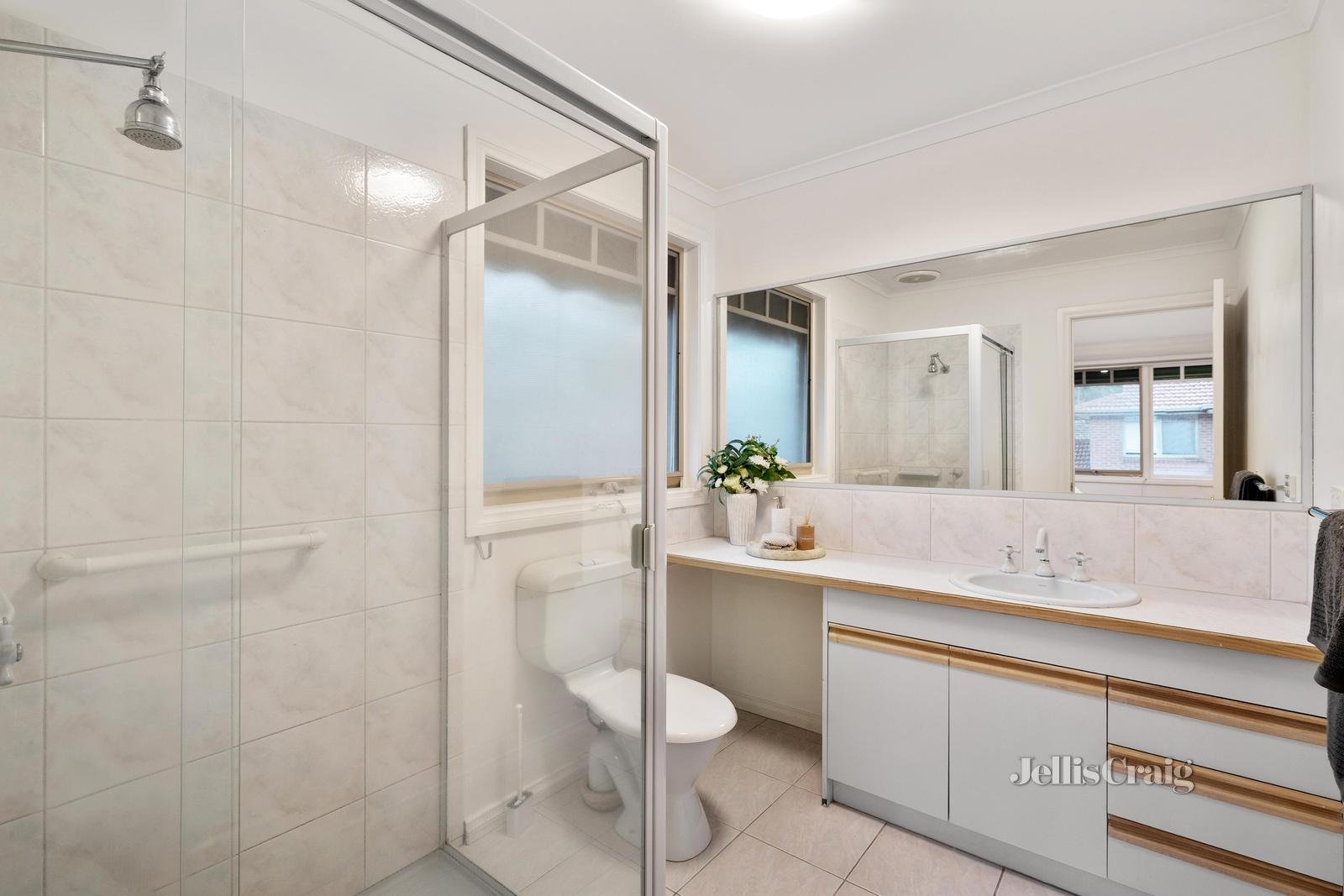 2/51 Regent Street, Mount Waverley image 12