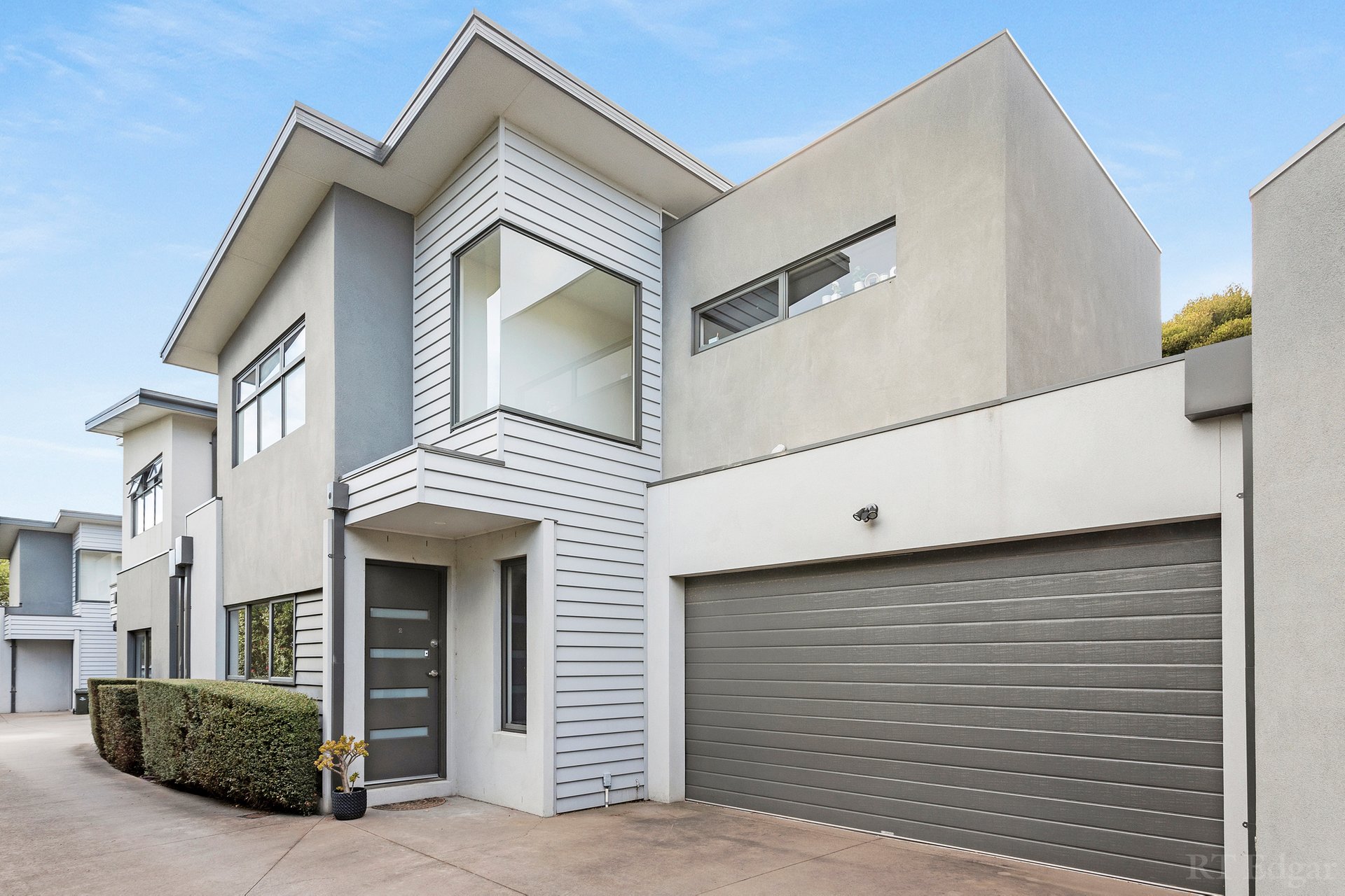 Property Gallery - Main Image