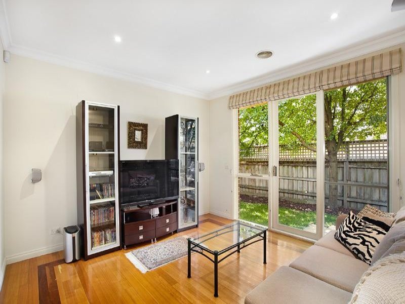 2/51 Wandsworth Road, Surrey Hills image 4
