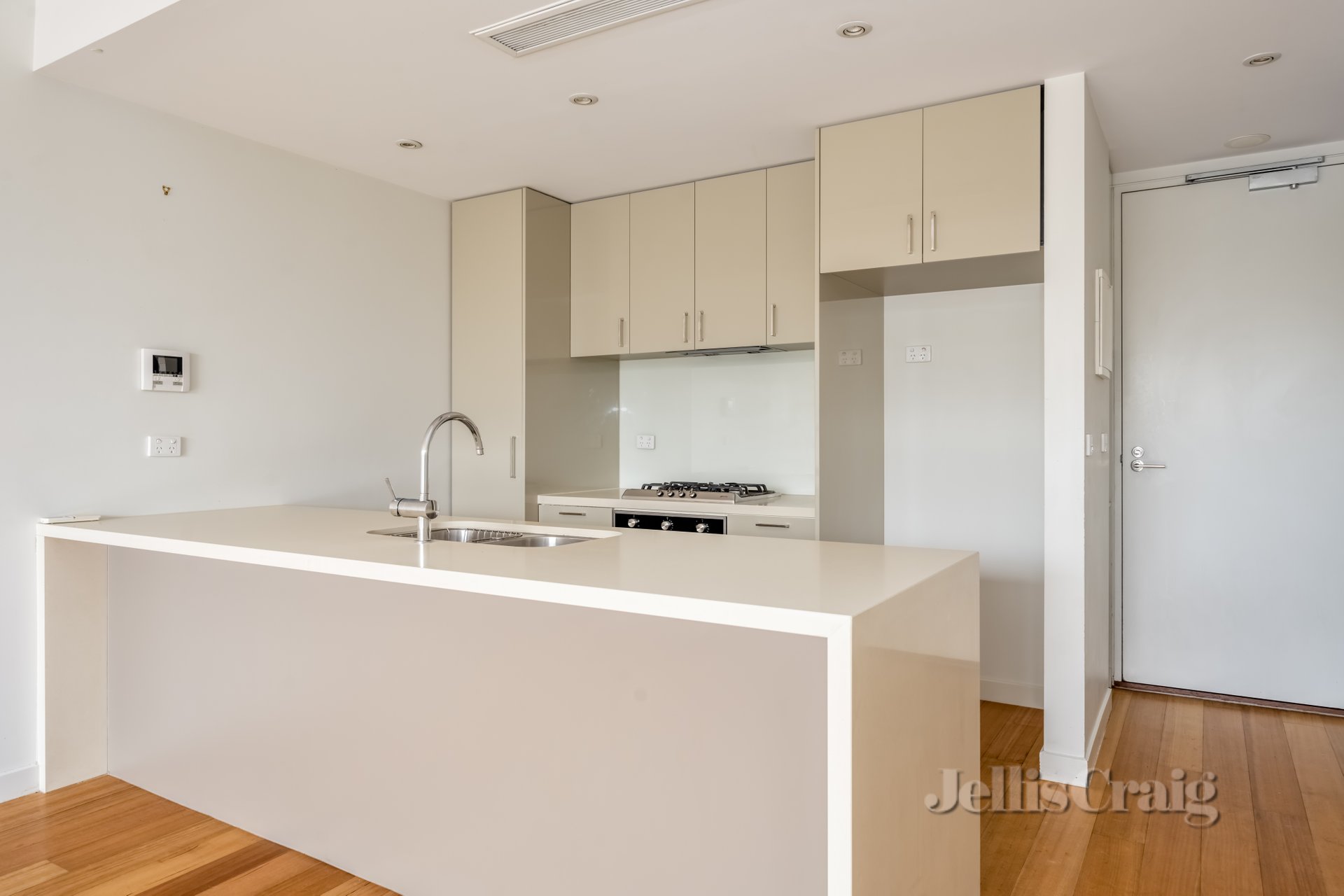 25/11 Nicholson Street, Abbotsford image 3