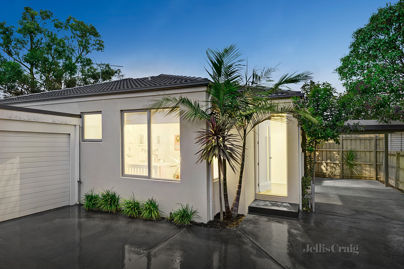 2/511 South Road, Bentleigh image 1