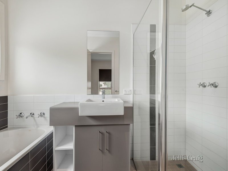 25/12-18 Bourke Street, Ringwood image 5