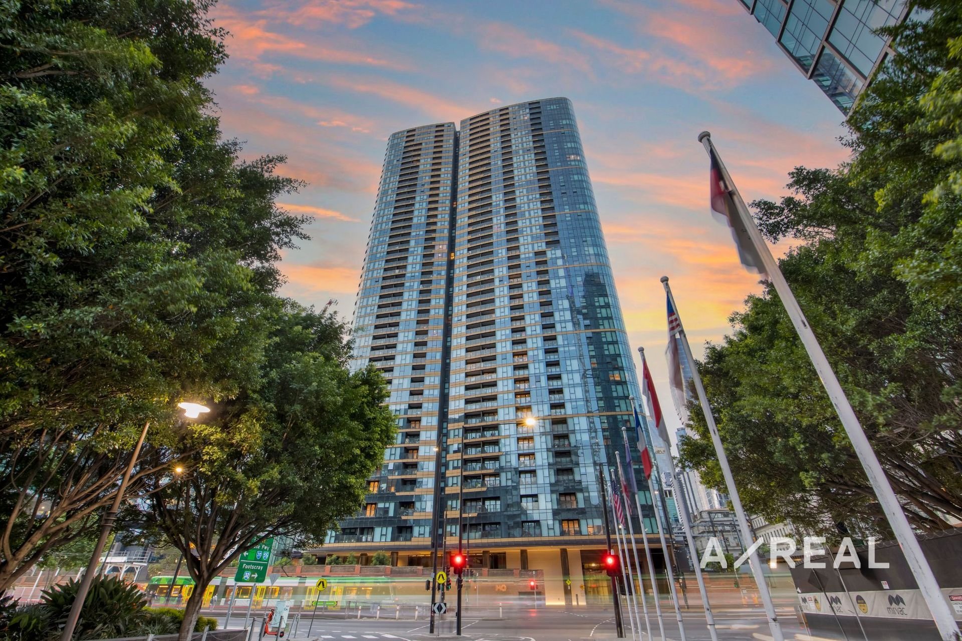 2513/628 Flinders Street, Docklands VIC 3008