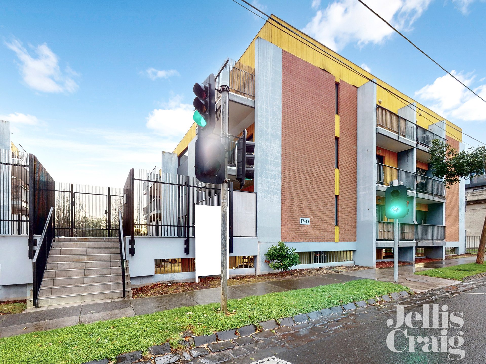 25/17 Ascot Vale Road, Flemington image 1