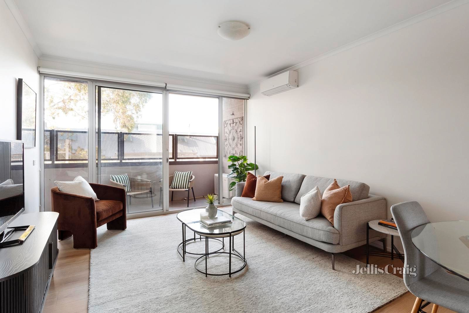 25/176 Smith Street, Collingwood image 2
