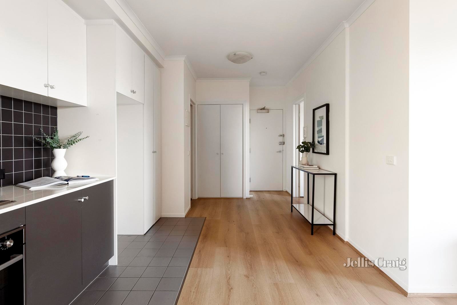 25/176 Smith Street, Collingwood image 8