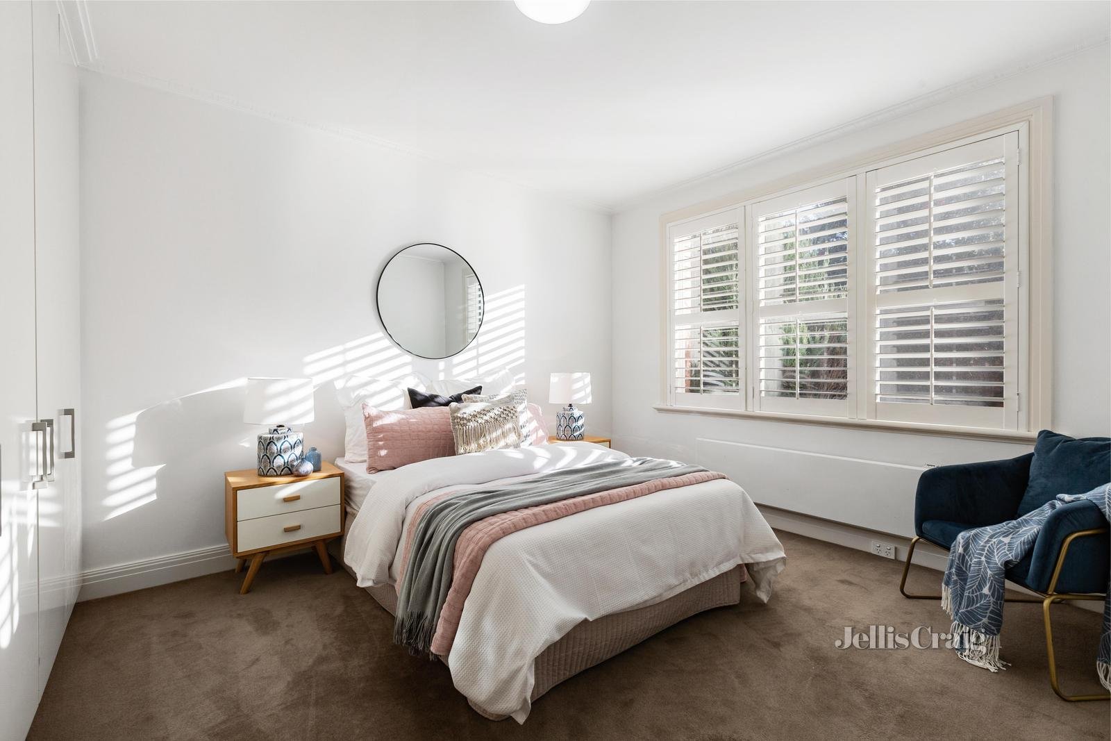 2/52 Barton Street, Surrey Hills image 4