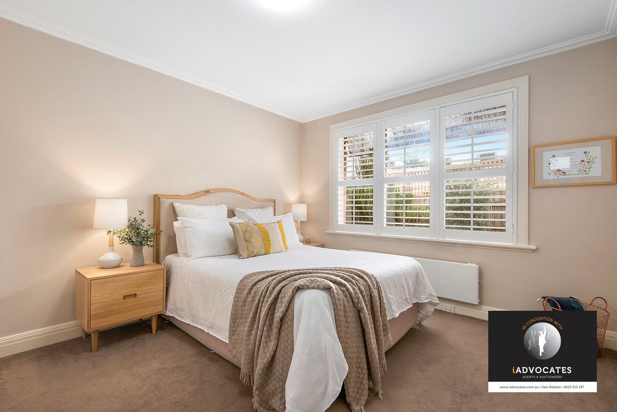 2/52 Barton Street, Surrey Hills image 5