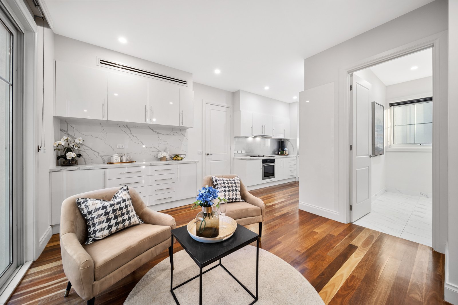 Property Gallery Thumbnail 13