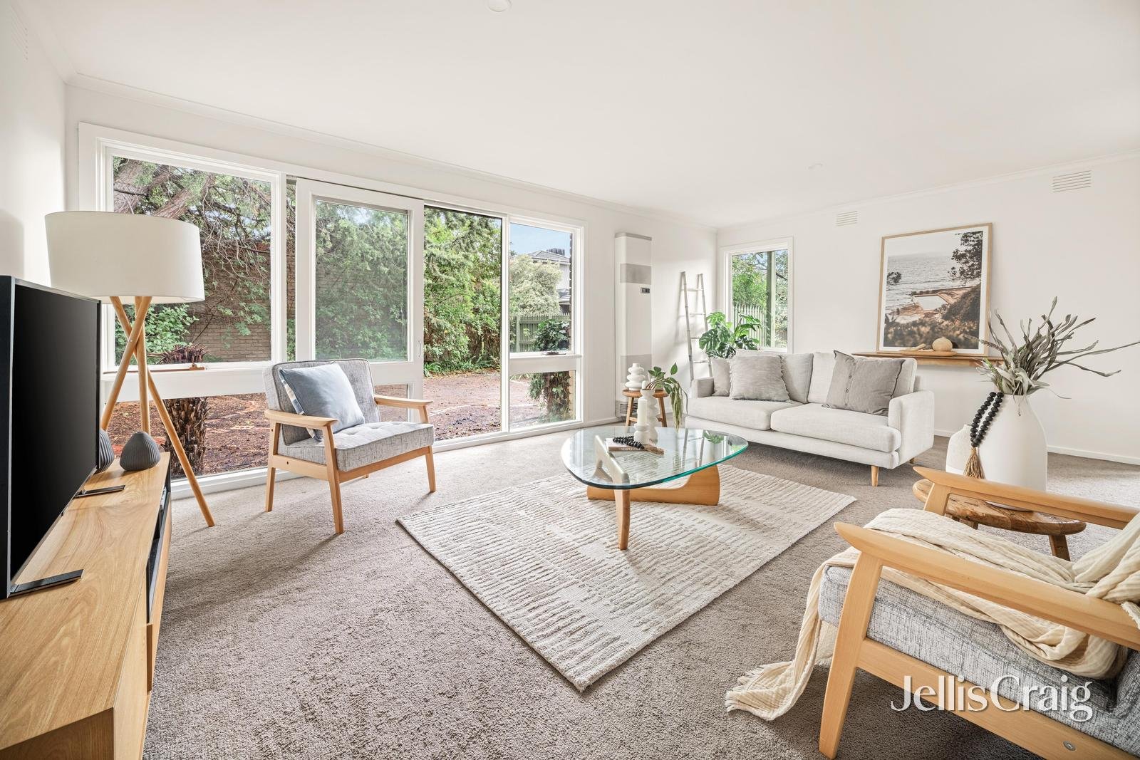 2/52 Golden Avenue, Bonbeach image 2
