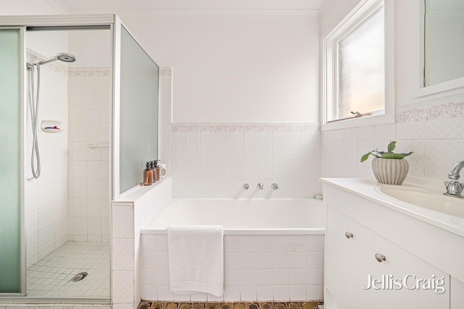 2/52 Golden Avenue, Bonbeach image 10