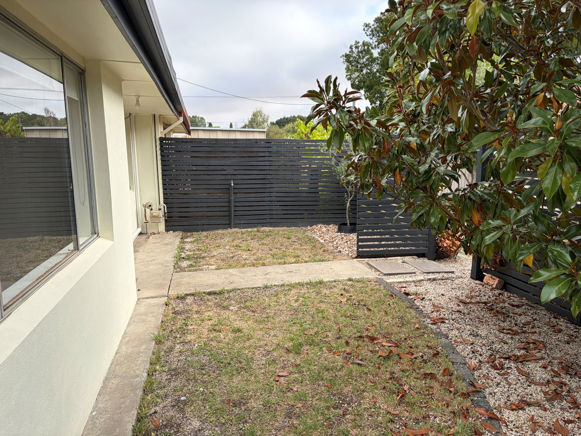 2/52 Jennings Street, Kyneton image 2