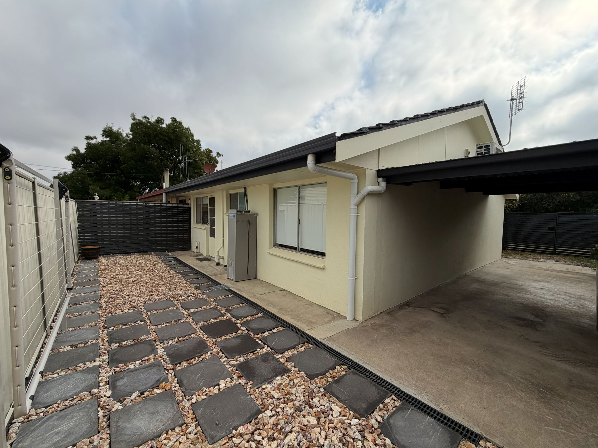 2/52 Jennings Street, Kyneton image 3