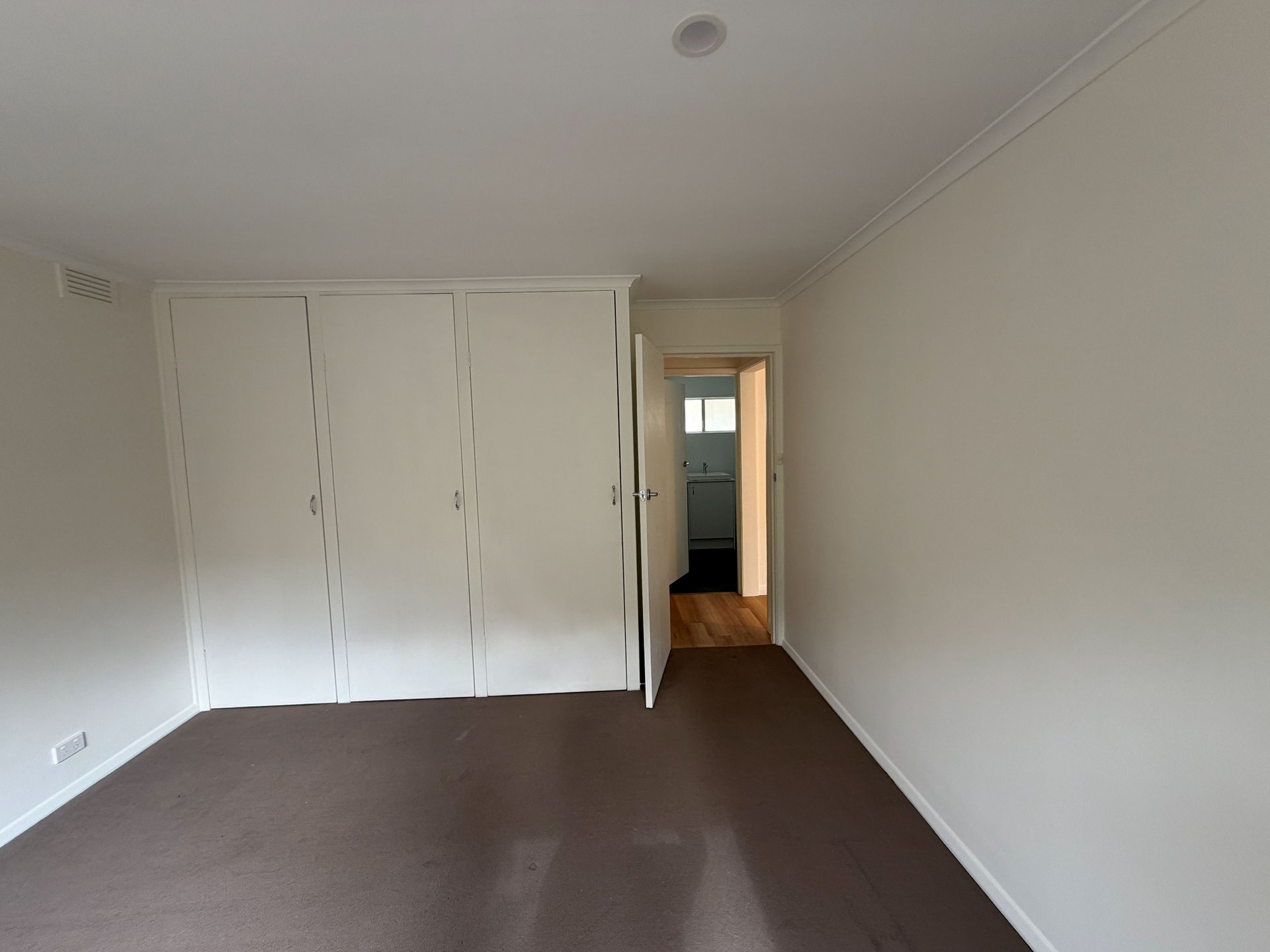 2/52 Jennings Street, Kyneton image 8