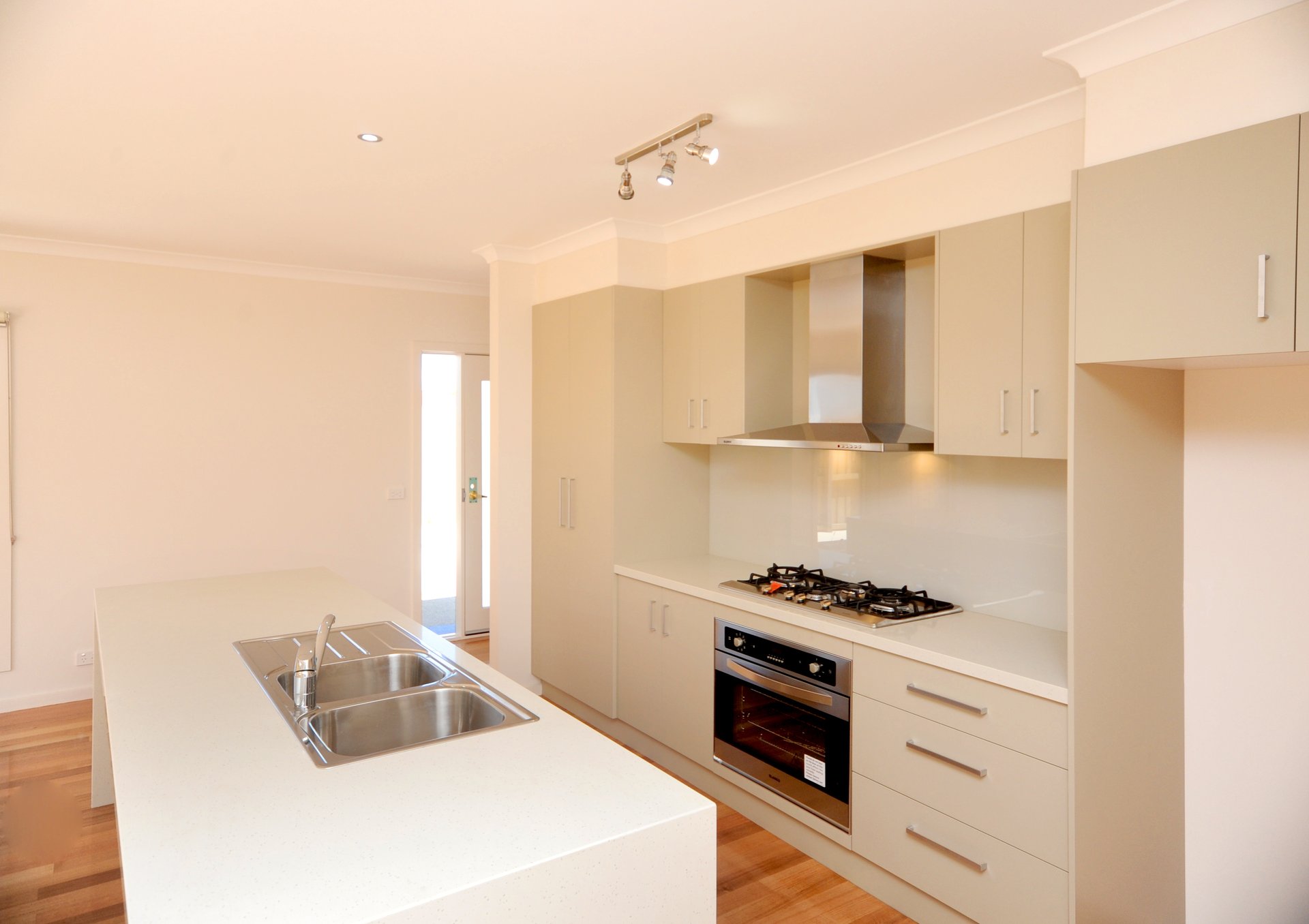 Property Gallery Thumbnail 2