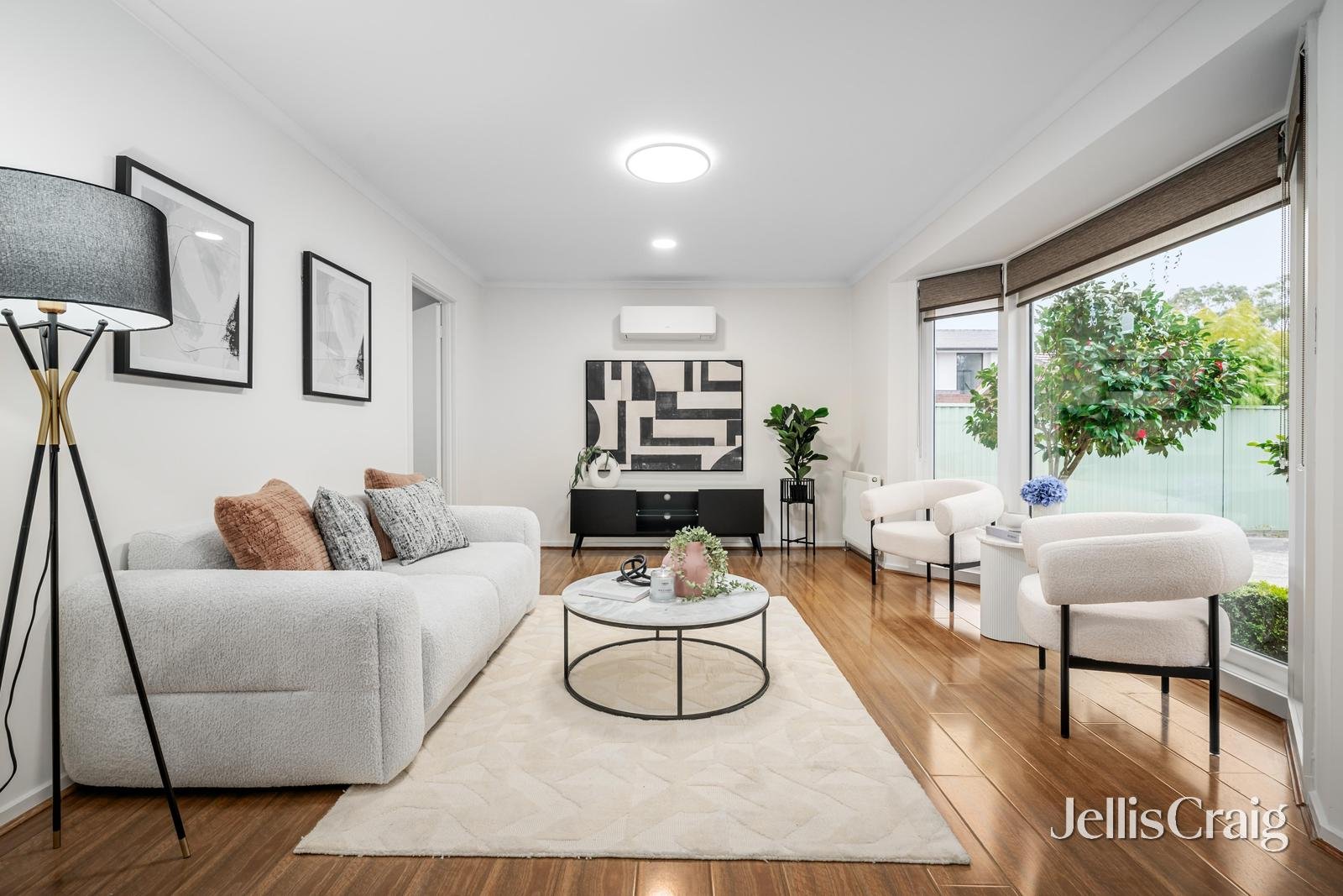 2/529 Springvale Road, Glen Waverley image 2
