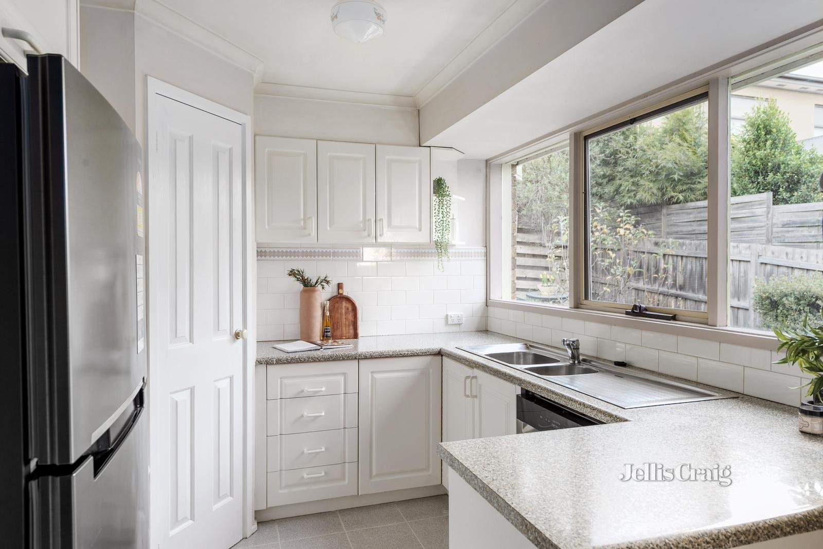 2/53-55 Looker Road, Montmorency image 6