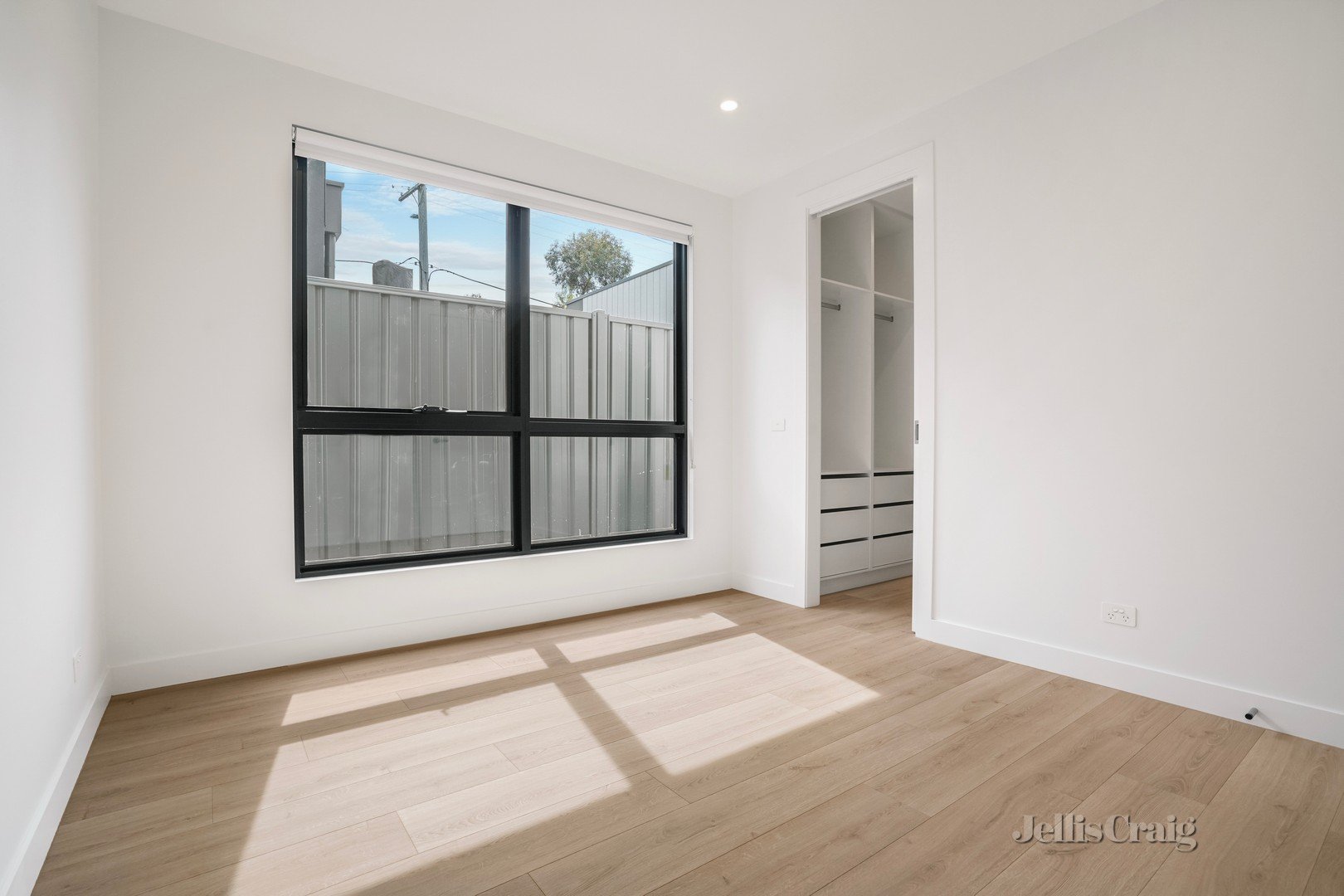 2/53 Bonanza Road, Beaumaris image 5