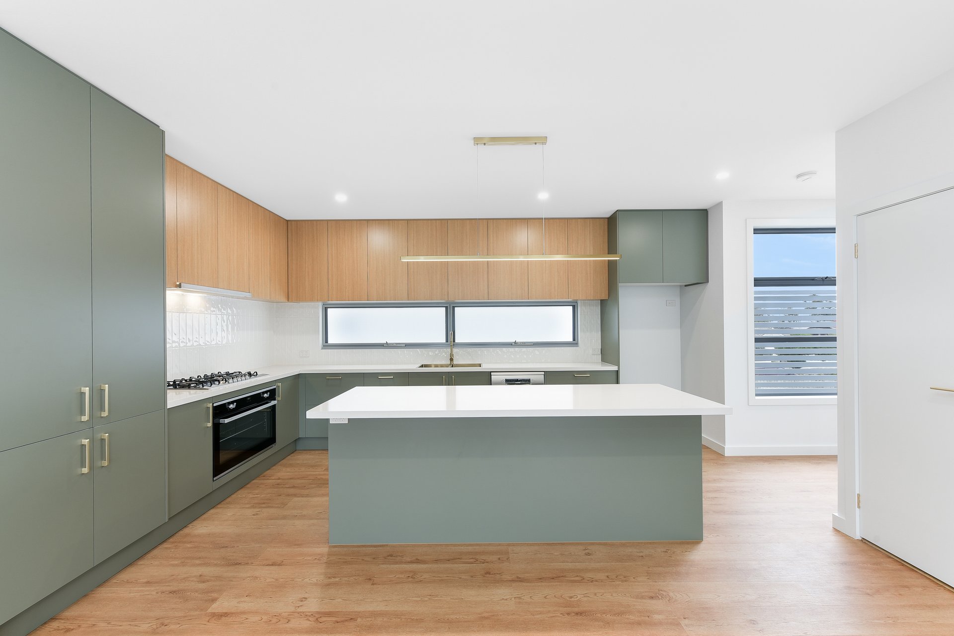 2/53 Cleeland Street, Dandenong image 3