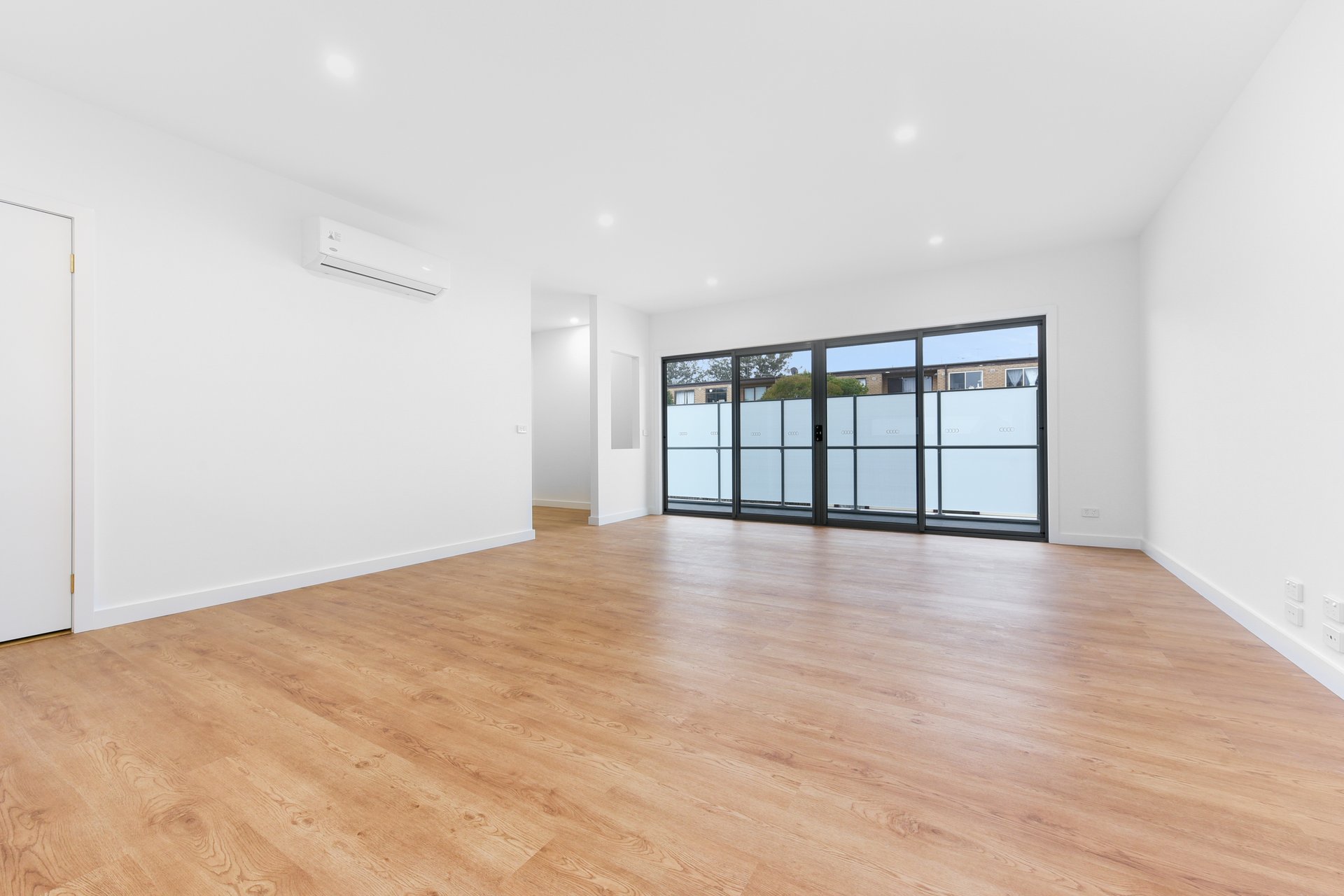 2/53 Cleeland Street, Dandenong image 6