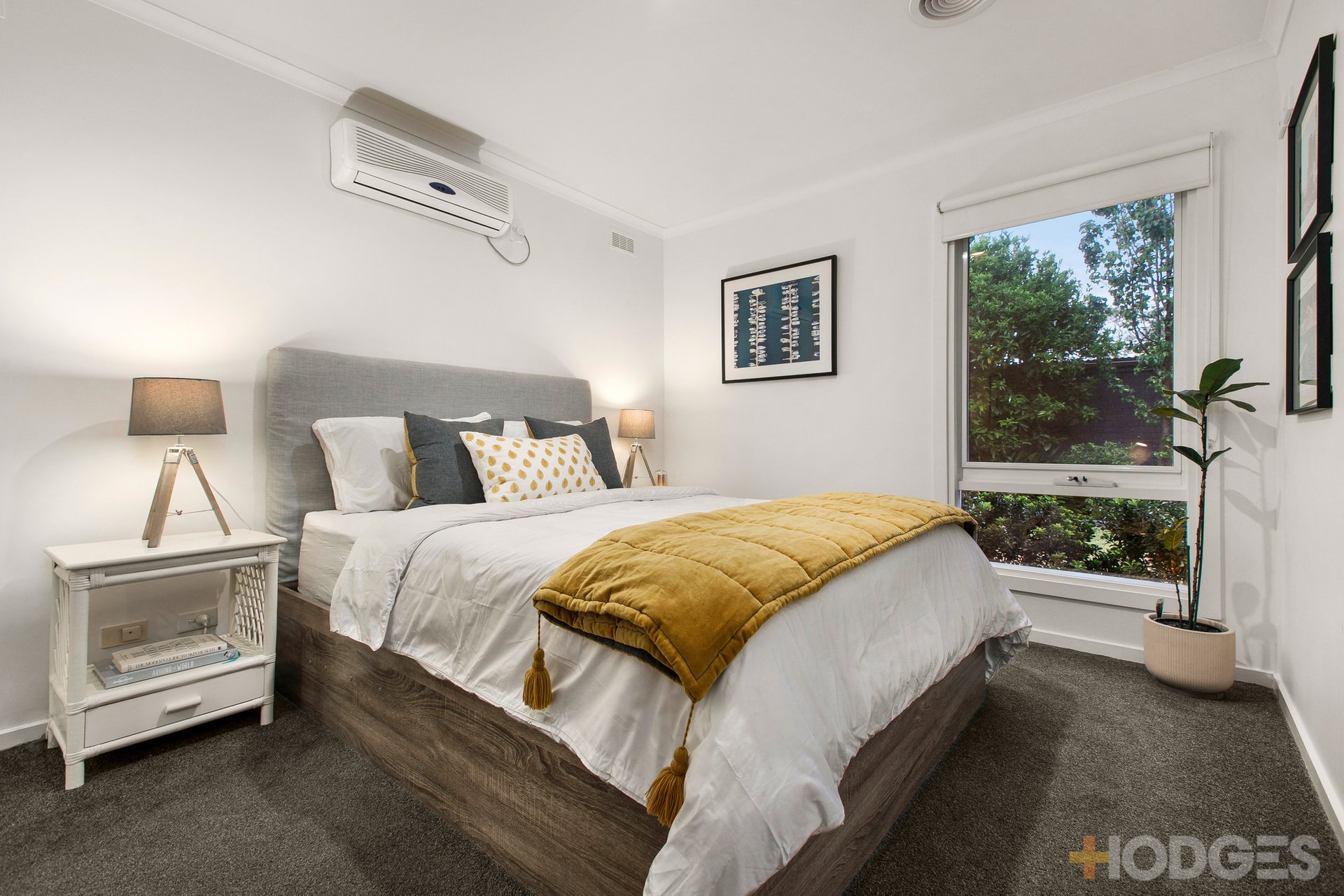 2 / 53 Lonsdale Avenue Hampton East