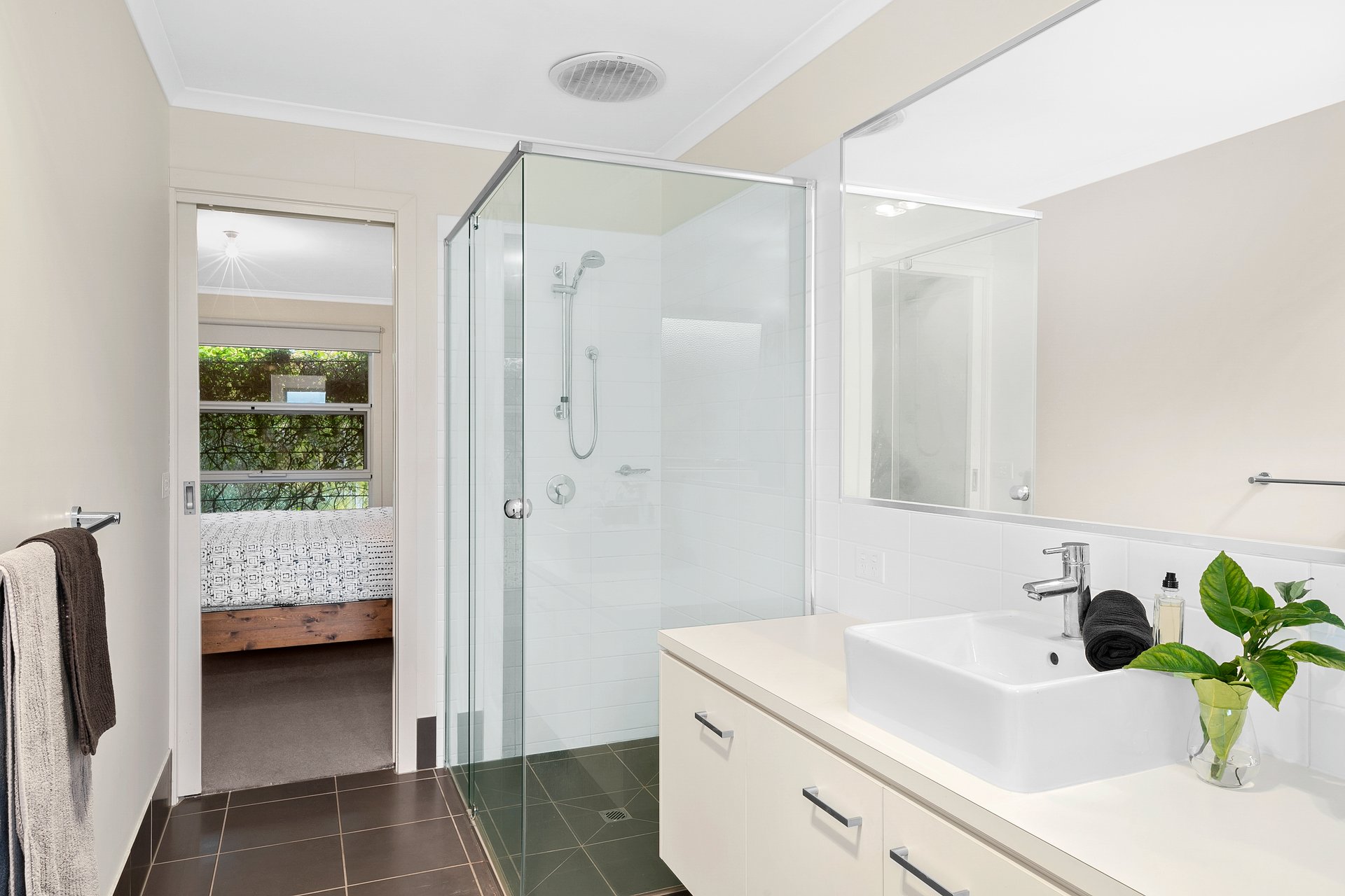 Property Gallery Thumbnail 5